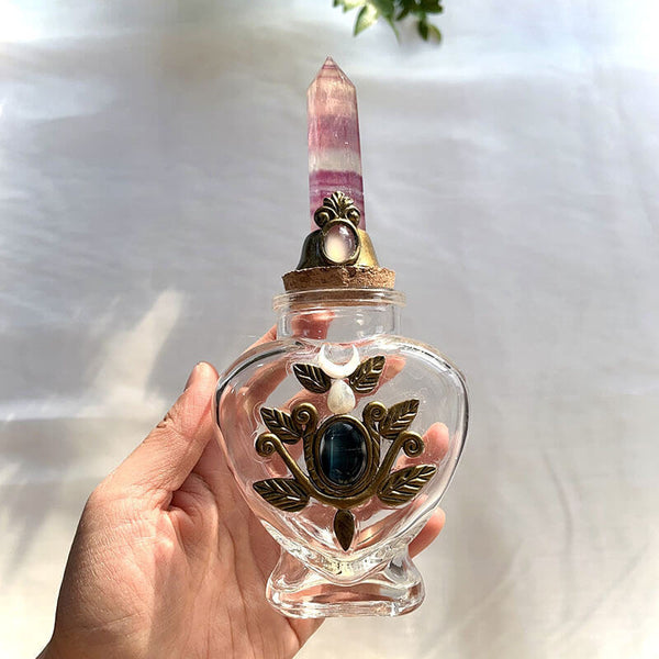 LEAF TOTEM MAGIC BOTTLE WITH FLUORITE POINT CAP